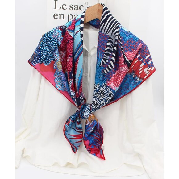 Lightweight Large Square Silk Scarf for Women's - Picture 5 of 7